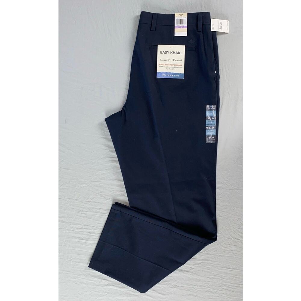 Dockers 'Easy Khaki' Classic Fit Pleated Stretch Wrinkle Free Pants. Men's 38X33